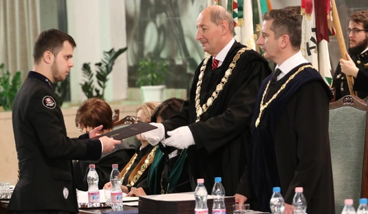 Diplomaosztó a Miskolci Egyetemen 
