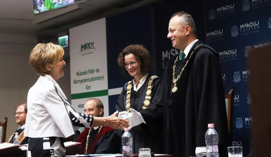 Jubileumi diplomaátadó ünnepség a Miskolci Egyetemen 