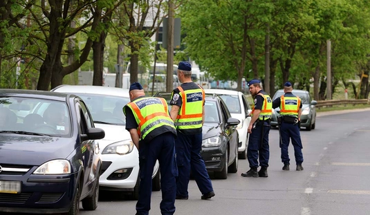 Ellenőrzik a kijárást korlátozó intézkedések betartását a hatóságok 