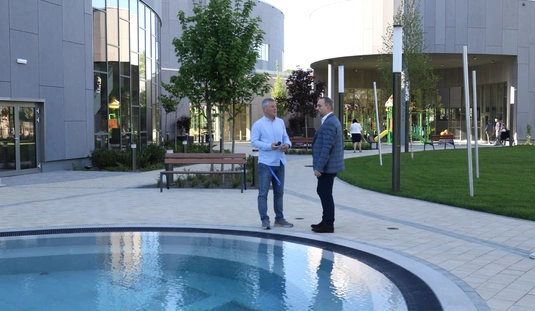 Alpolgármesteri bejárás az Ellipsumban 