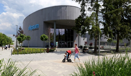 Átadták az Ellipsum Élmény- és Strandfürdőt 