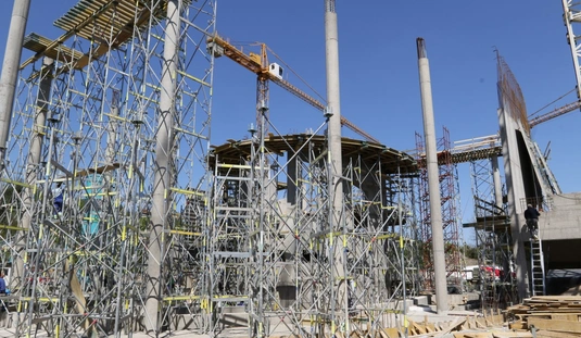 Miskolctapolca: párhuzamosan dolgoznak kint és bent 