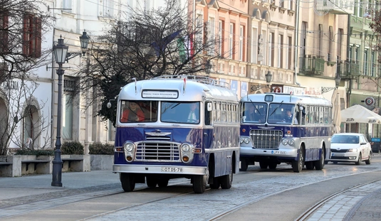 Építészeti konferencia - városnézés 