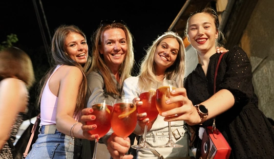 Fröccsfesztivál a történelmi Avason 