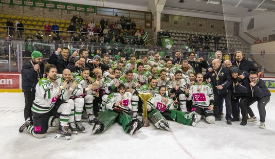 Jégkorong - Magyar Kupa döntő - díjkiosztó 