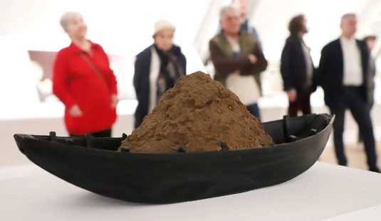 Enyém-Tiéd-Miénk, Fogyasztanak valamit? kortárs kiállítás 