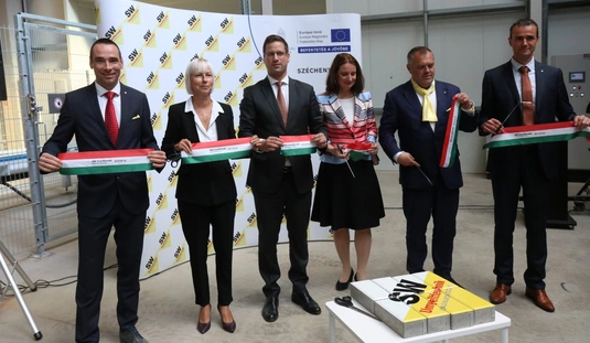 Térkő gyártó üzem átadása Alsózsolcán 