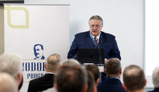 Hodobay Konferencia az EGO-ban 