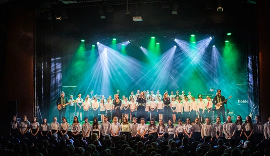 Jótékonysági koncertet adott a HoldEső 