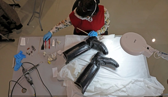 Munka a restaurátor műhelyben 