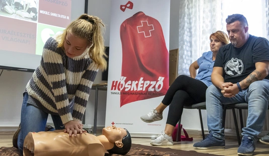 Hősképző – Merd használni, tudd használni!  