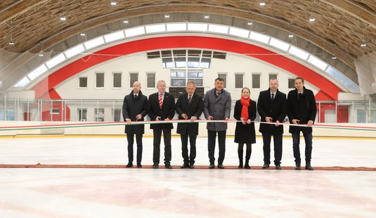 Jégcsarnok 2-es pálya átadó ünnepség 