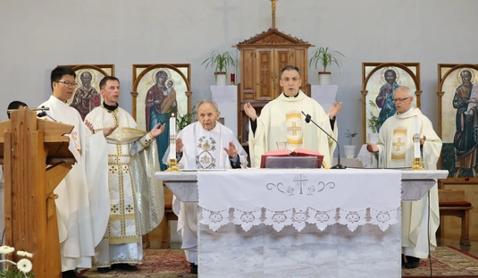 Csókay Károly atya búcsúmiséje az Avasi római katolikus templomban 