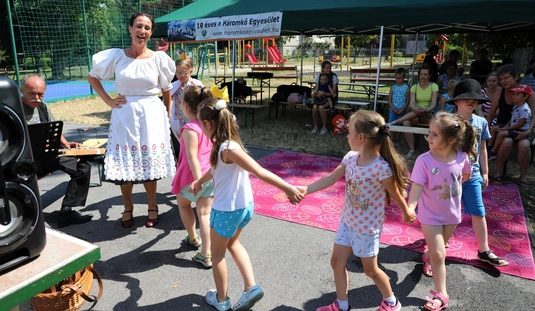 Jókai-Laborfalvi szomszédünnep 