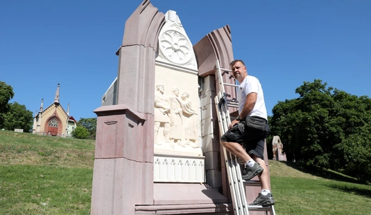 Épülnek a Kálvária domb stációi 