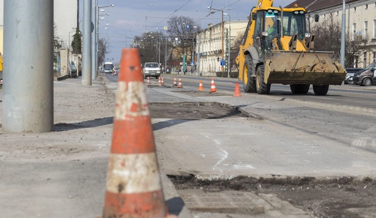 Elkezdődtek a kátyúzási munkálatok  