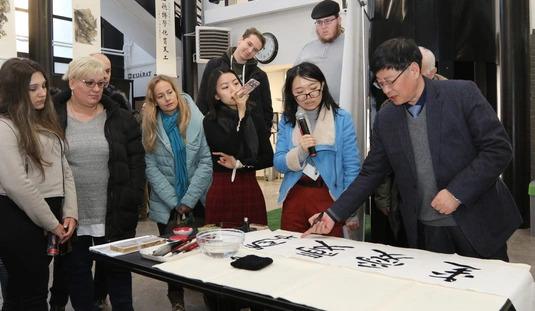 „A kínai kalligráfia és festőművészet remekei” kiállításmegnyitó 