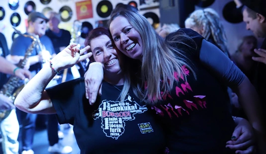 Klub XX. Század az Avasi Sörházban 