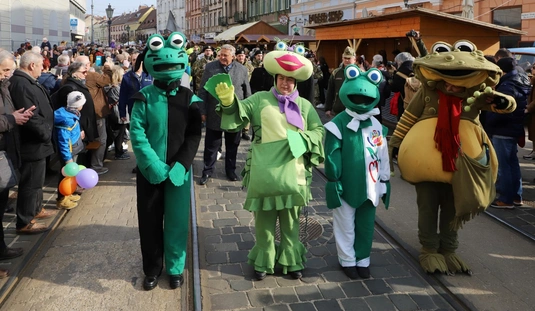 Kocsonyafesztivál felvonulás 