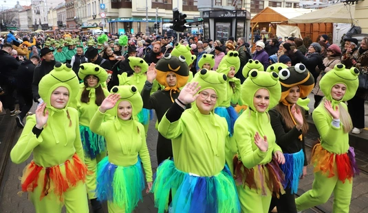 Kocsonyafesztivál felvonulás 