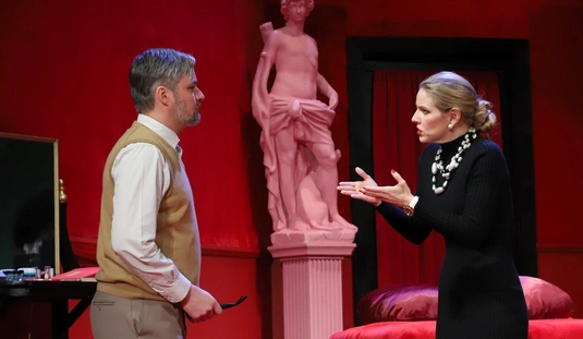 Kölcsönlakás a nagyszínházban 