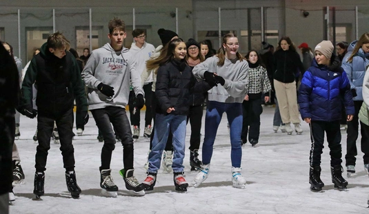 Zero waste on ice:  A szezon első közönségkorcsolyája 