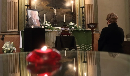 Búcsú Kriza Ákostól 