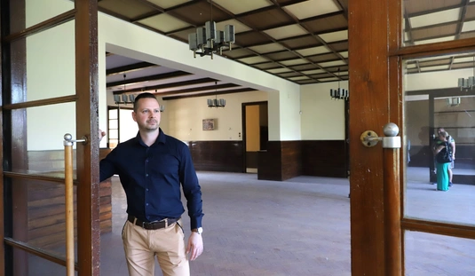 Új gazdára vár az egykori LKM vendégháza 