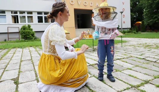 Mézkirálynő az óvodában 