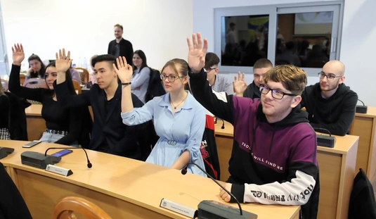 MIDÖK tisztújító diákfórum a városházán 