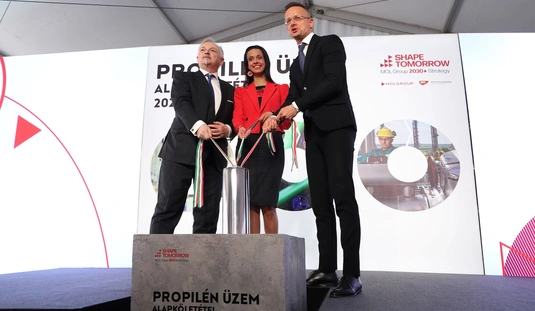 Propilén üzem alapkőletétel Tiszaújvárosban 