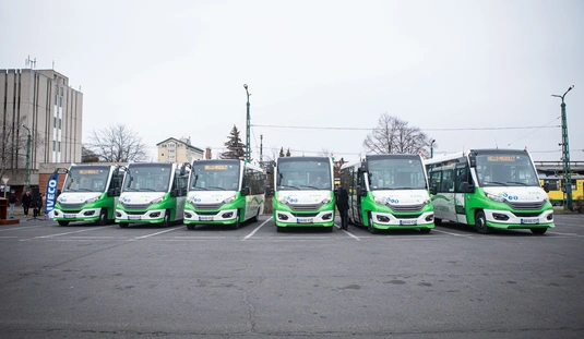Átadták az MVK új Midibuszait  