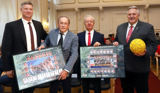 A 10 éves MVLC-t ünnepelték a városházán 