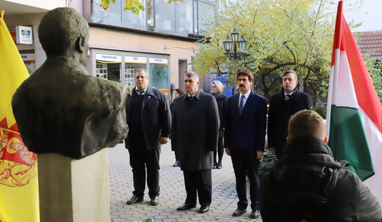 Megemlékezés és koszorúzás október 23-án I. 