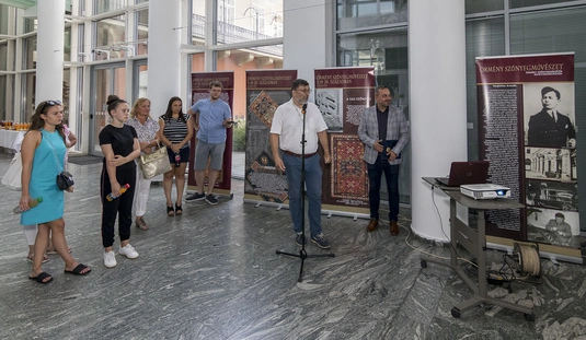 Örmény szőnyegek c. kiállításmegnyitó 