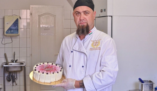 Országtorta, Kisgergely diósgyőri műhely 