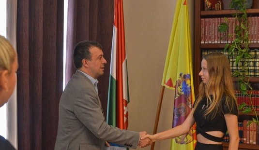 Öttusázókat díjaztak a Városházán 