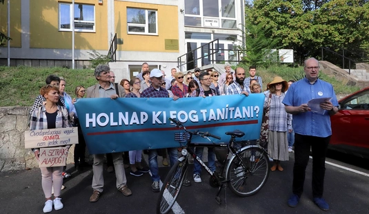 Polgári engedetlenség a Hermanban - petíció átadása 