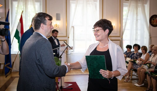 Pedagógusnapi elismerések átadása a városházán  