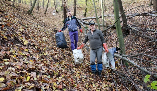 Szemétszedés Perecesen 