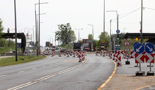 Harsányi felüljáró felújítás 