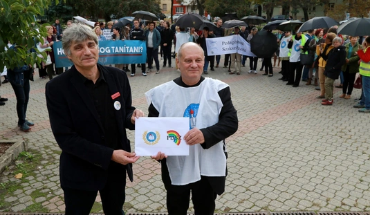 Petíciót adtak át az alapvető jogok biztosának Miskolcon 