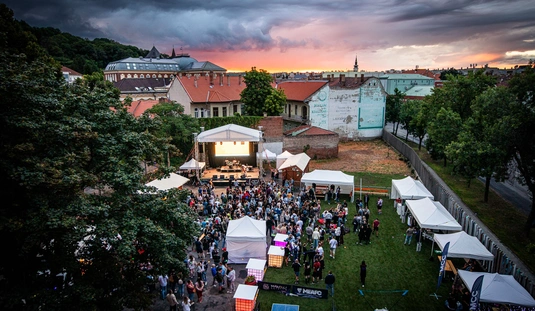 Pont Ott party a Csengey-kertben 