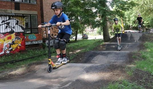 Pumpapálya átadó a Factoryban 