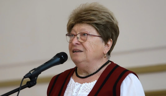 Szavalóverseny a városháza dísztermében 