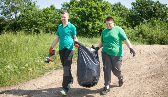 Szemétszedés Szirmán  