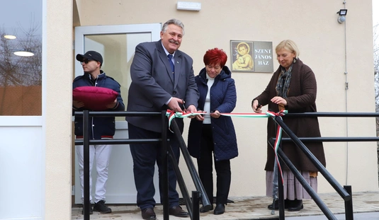 Szent János Ház átadása 