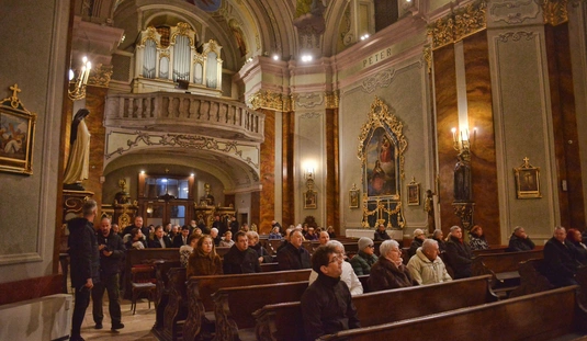 Szentmise Kriza Ákosért 