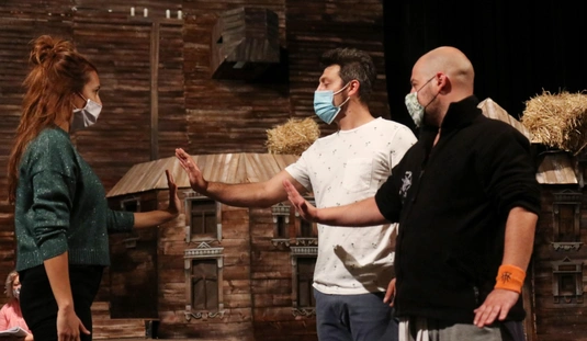 Újraindult a színház 