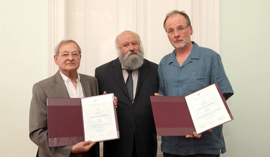 Szinva irodalmi díj átadása a MAB székházban 